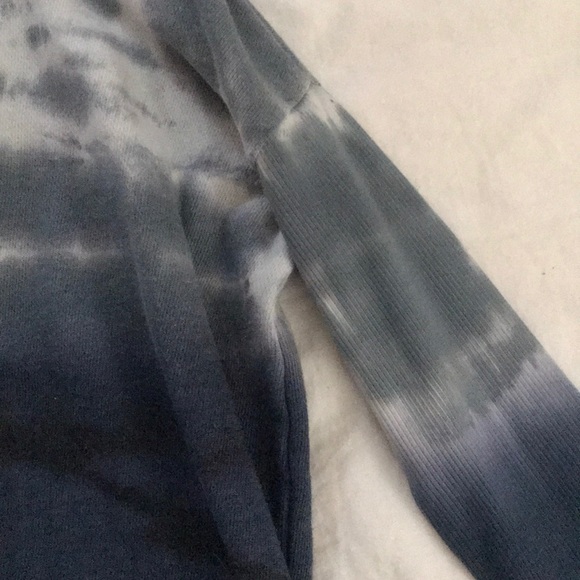 American Eagle long sleeve tie dye sweater. - Picture 2 of 3